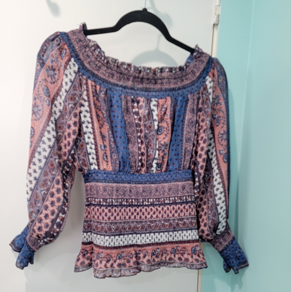 Venus size small blue smocked off the shoulder blouse - Picture 4 of 4